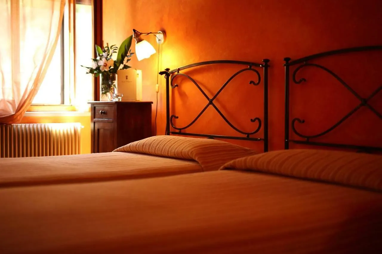 Agriturismo Corte Pellegrini San Martino Buon Albergo 0*,  Italia